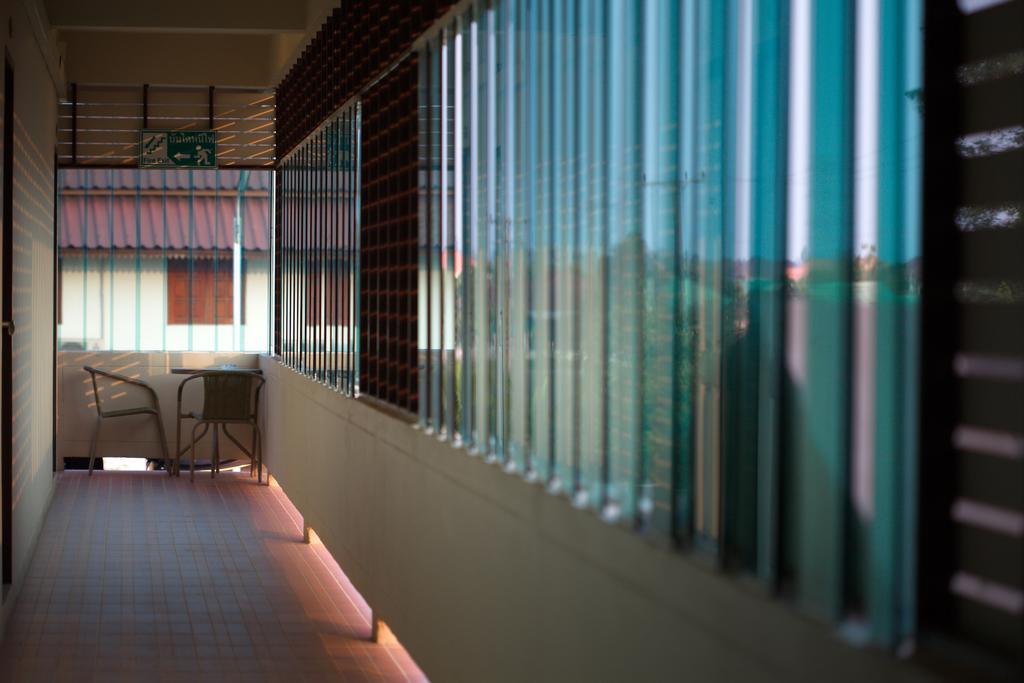 Baan Sanpoom Hotel Phitsanulok Exterior foto